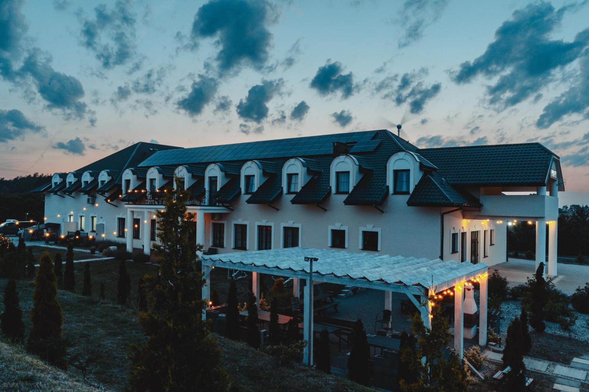 Hotel Zlotogorski Koscielec Exterior photo
